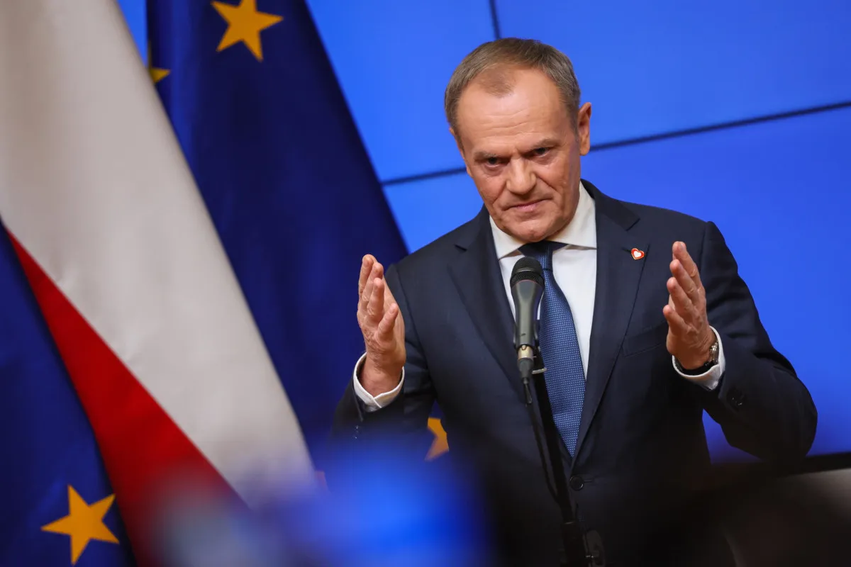 Il primo ministro polacco Donald Tusk a Bruxelles, 1 febbraio 2024