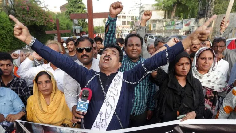La vita dei cristiani perseguitati in Pakistan