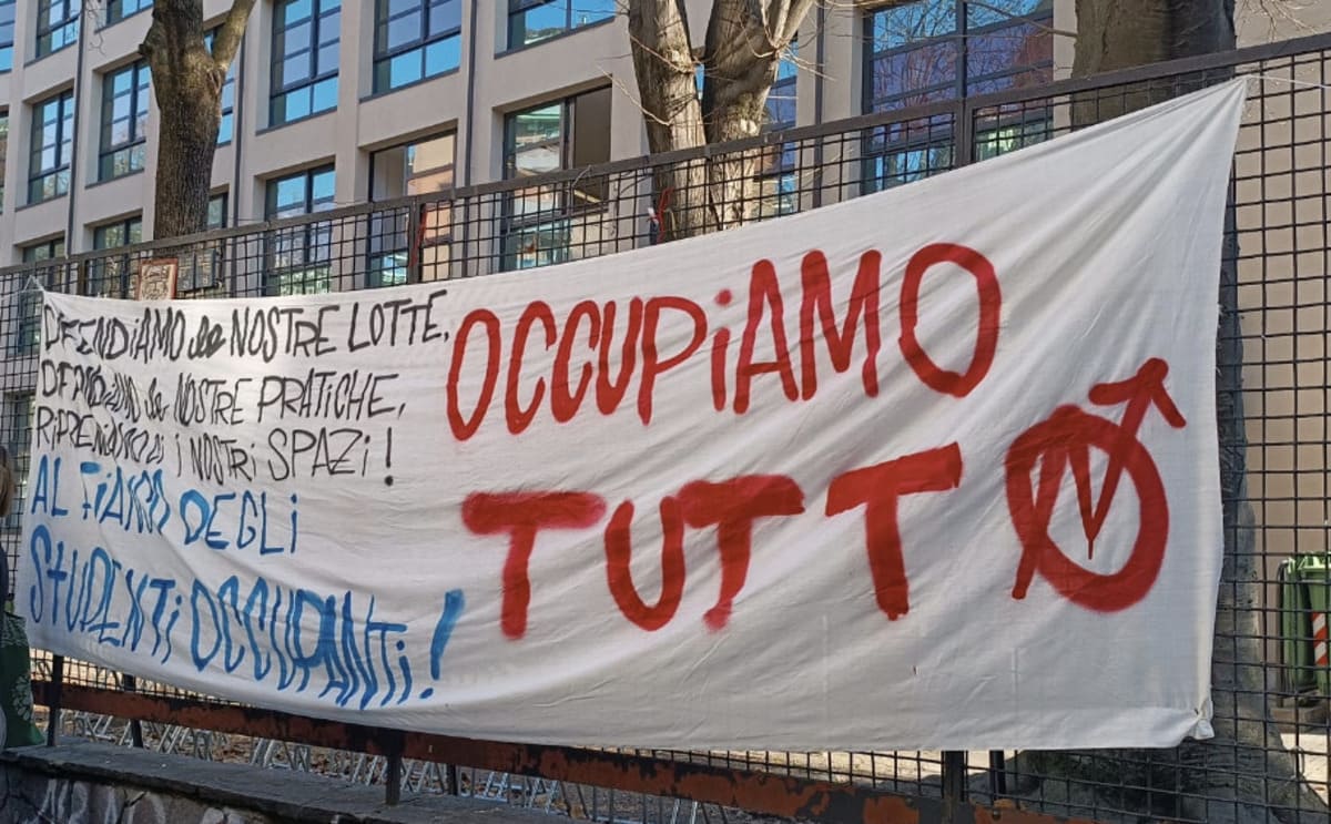 Liceo occupato Severi-Correnti