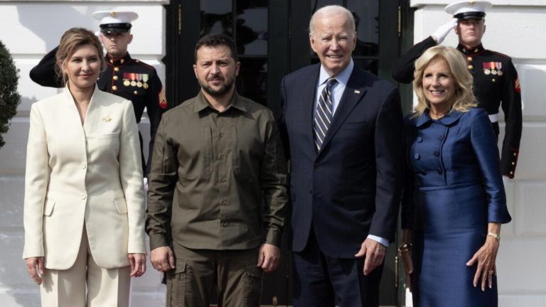 Navalny per l’Ucraina non è un eroe. Ora lo sa anche Biden
