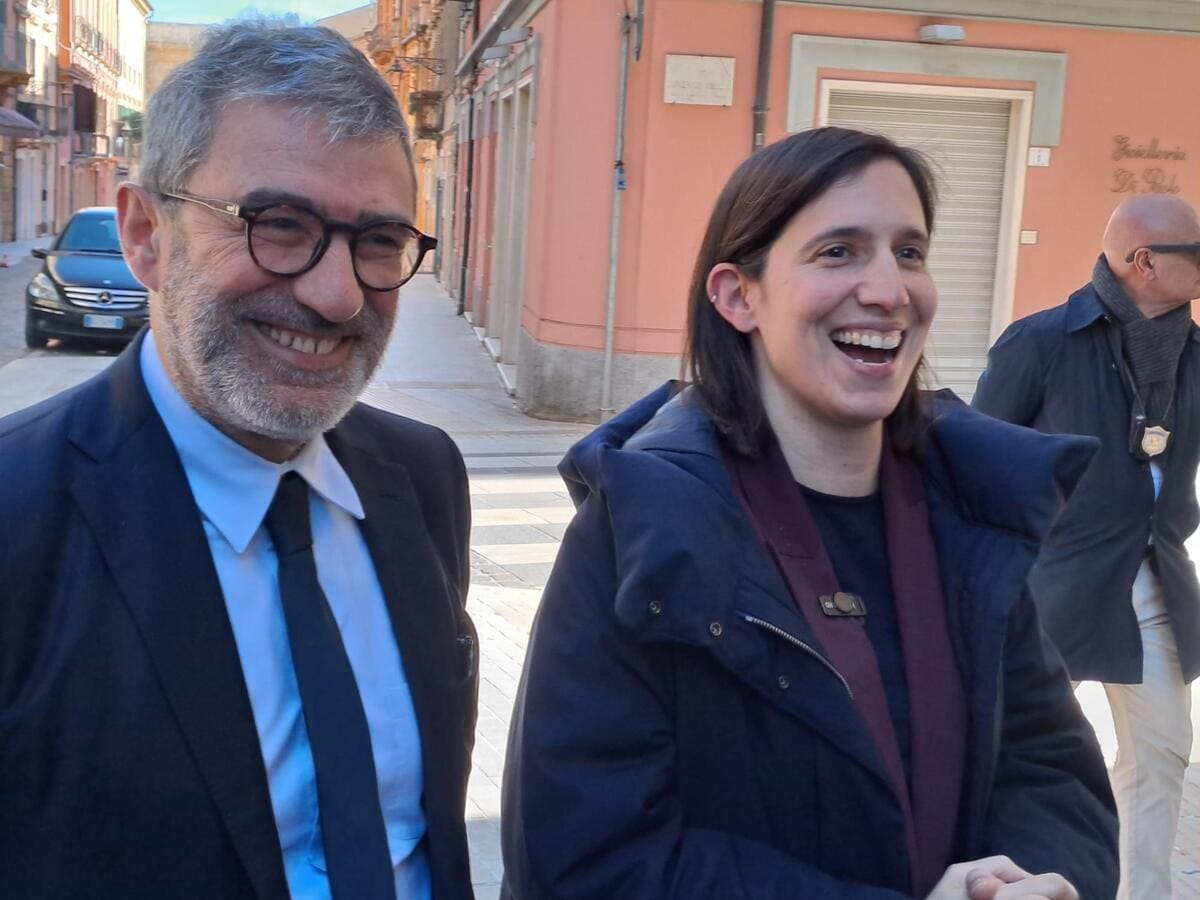 Elly Schlein in Abruzzo per sostenere la campagna elettorale del candidato presidente alla regione Abruzzo Luciano D'Amico, 4 febbraio 2024 (Ansa)