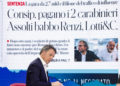 Il leader di Italia viva Matteo Renzi nello studio della trasmissione di La7 “L’aria che tira”. Sullo sfondo, un titolo di prima pagina del “Fatto quotidiano” sul caso Consip, 12 marzo 2024