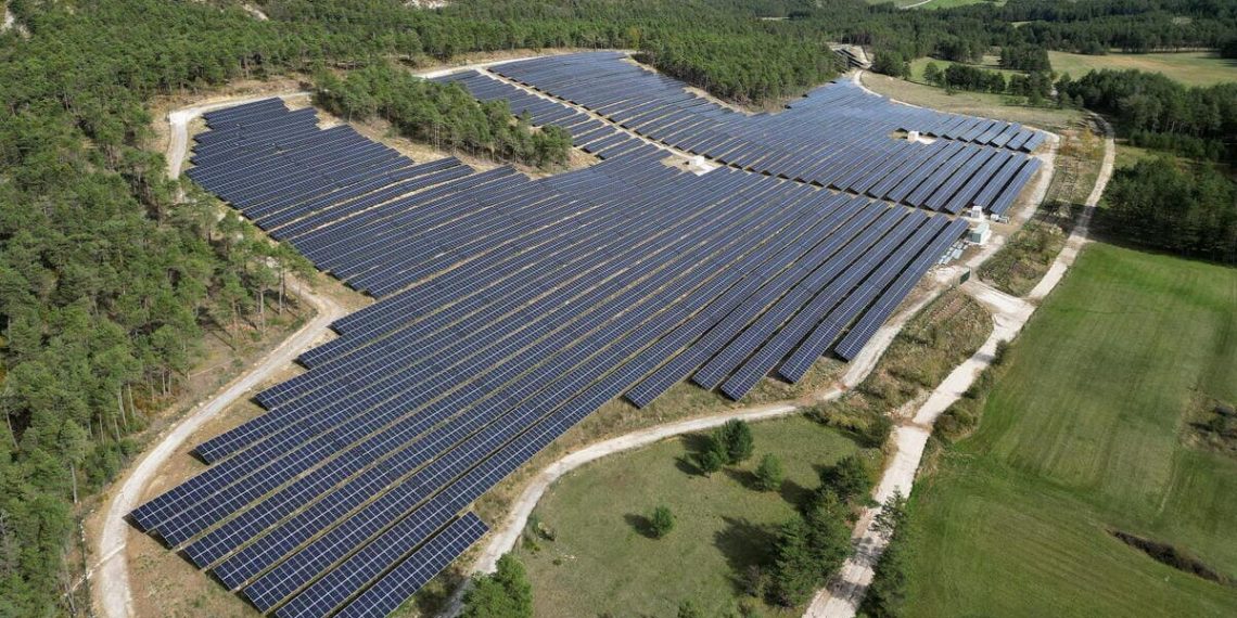 Una centrale fotovoltaica in Francia