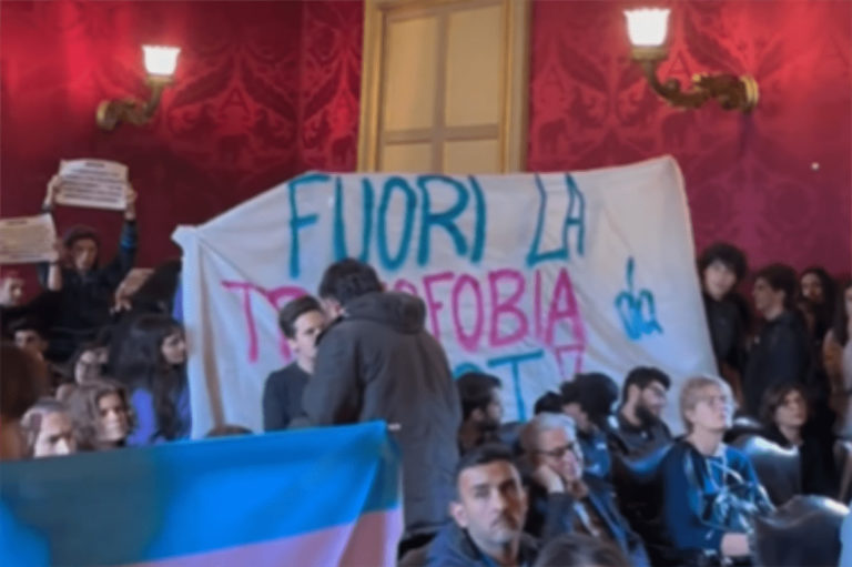 Gruppo Lgbt impedisce un convegno sulla disforia di genere