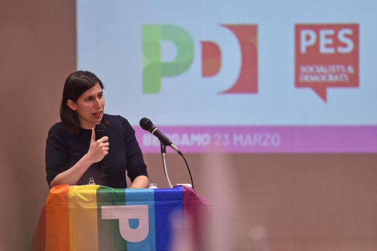 Elly Schlein ha messo la freccia a sinistra