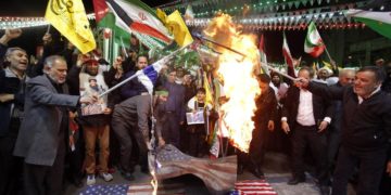Proteste anti israeliane e anti americane a Teheran, Iran, 1 aprile 2024 (Ansa)