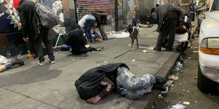 Emergenza homeless e dipendenze da droga e fentanyl a San Francisco, California, 28 settembre 2023