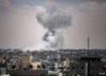 Rafah sotto attacco delle forze israeliana, Striscia di Gaza, 7 maggio 2024 (Ansa)