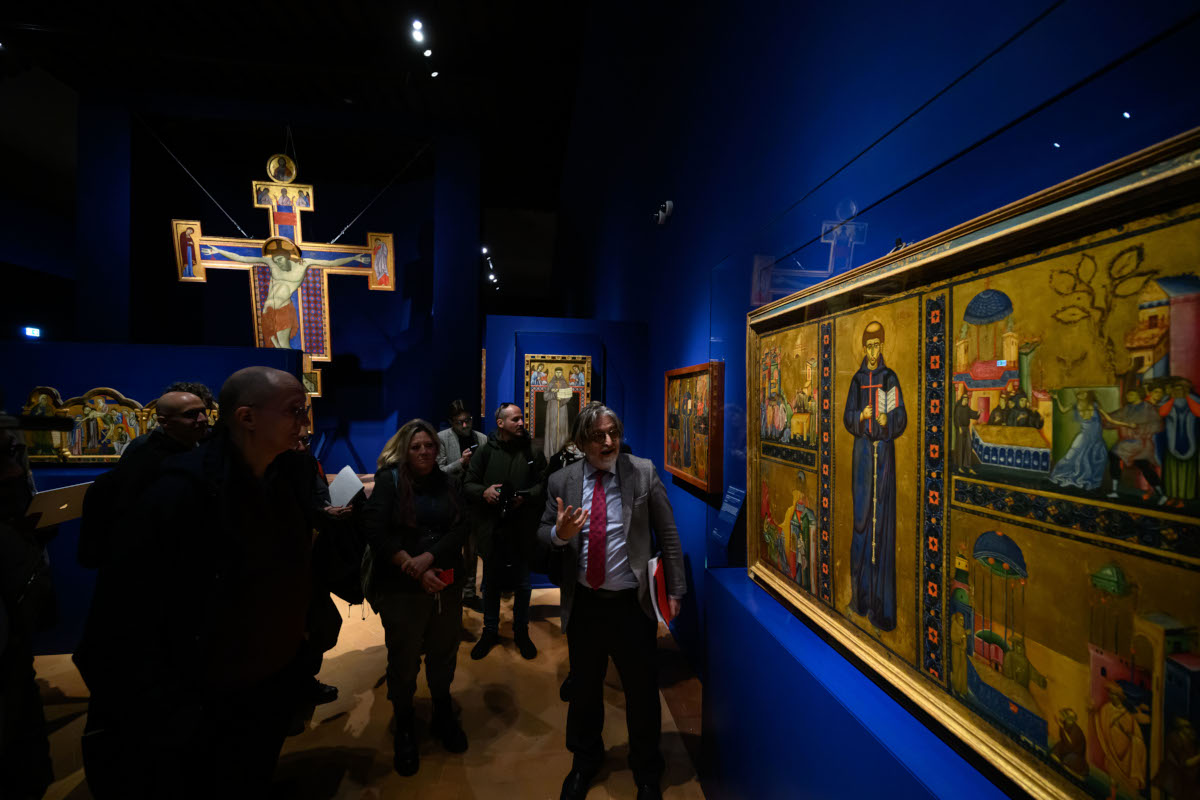 Una sala della mostra sul Maestro di San Francesco e sullo “stil novo” del Duecento umbro in corso alla Galleria Nazionale dell’Umbria a Perugia
