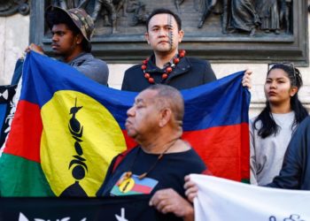 Nuova Caledonia proteste Parigi