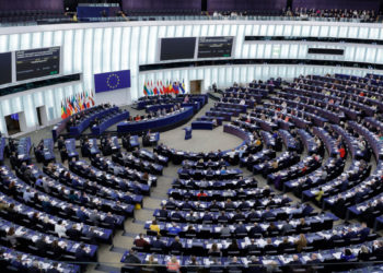 Il Parlamento europeo riunito in sessione plenaria a Strasburgo, Francia, 27 febbraio 2024