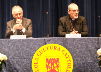 Il professor Lorenzo Ornaghi, presidente della giuria del Premio cultura cattolica, e il cardinale Pierbattista Pizzaballa