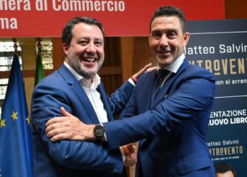Matteo Salvini con Roberto Vannacci, Roma, 30 aprile 2024 (Ansa)