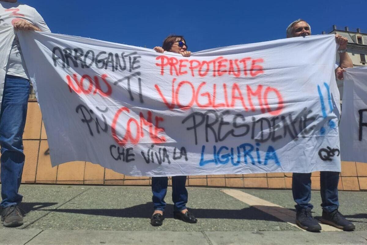 Toti inchiesta manifestazione