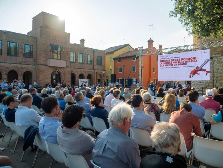 Trovare una soluzione politica alla guerra in Ucraina