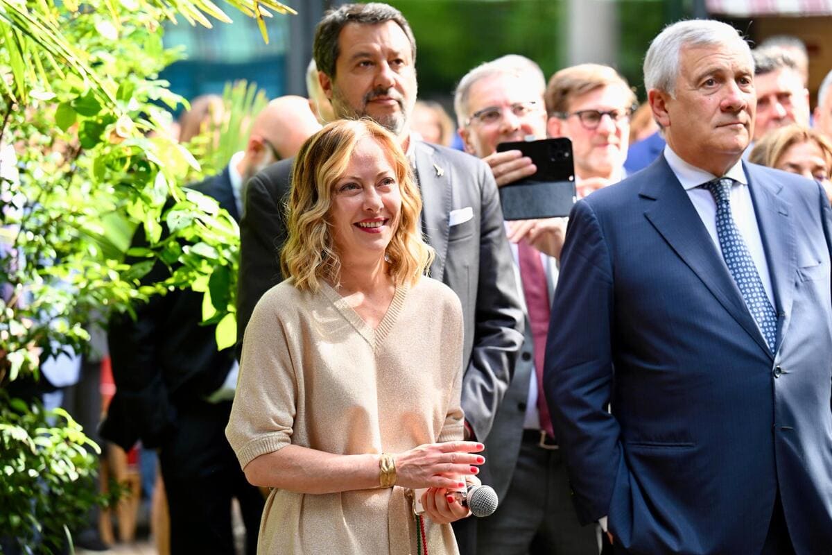 La presidente del Consiglio Giorgia Meloni coi ministri Matteo Salvini e Antonio Tajani, Milano, 19 giugno 2024 (Ansa)