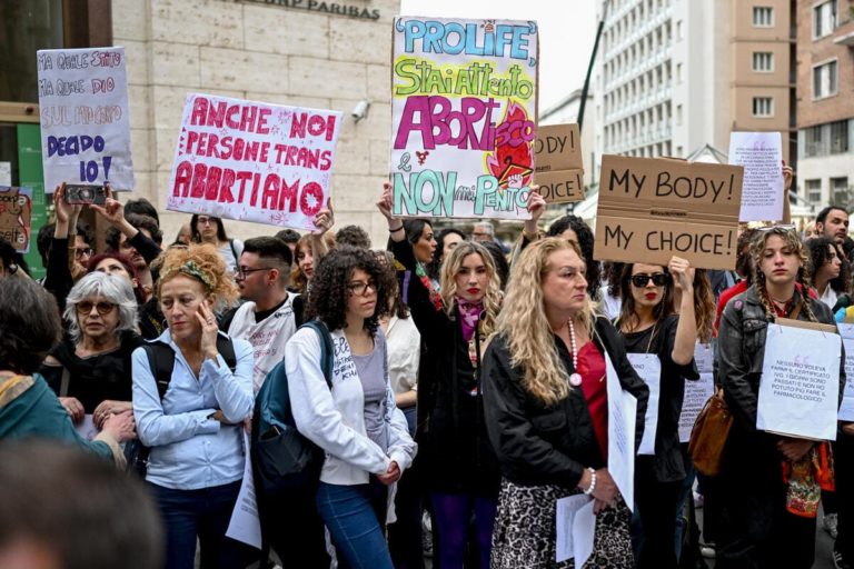 Aborto e potere. Cosa ho imparato dagli attacchi al mio emendamento per la vita