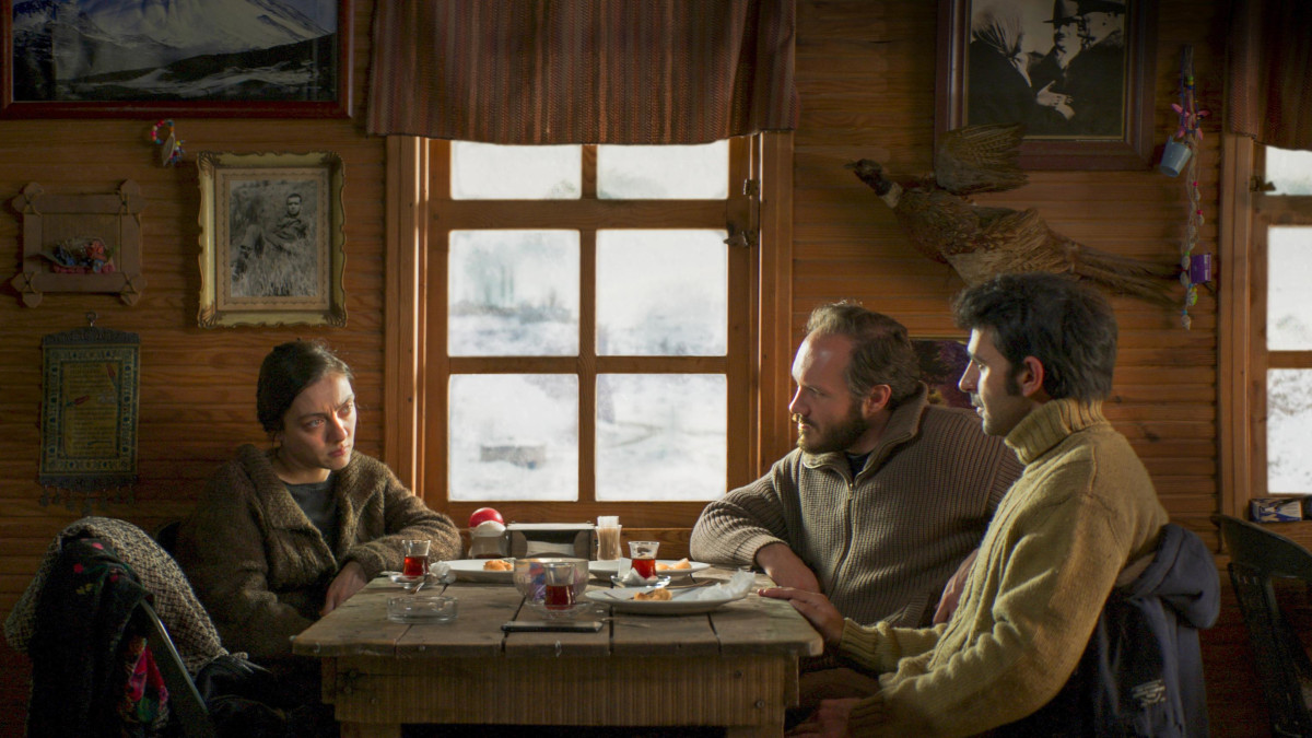 Fotogramma del film “Racconto di due stagioni” di Nuri Bilge Ceylan