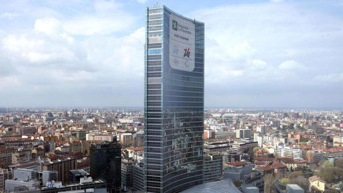Palazzo Regione Lombardia (Ansa)
