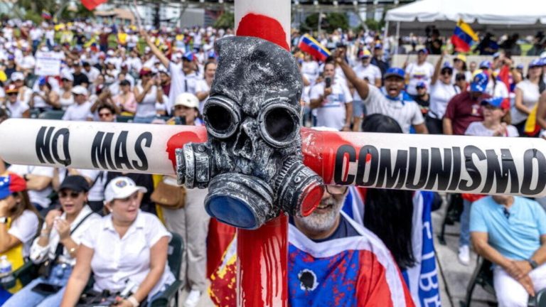 «Il mio Venezuela si svuota. La corte dell’Aia agisca»