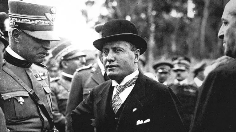 Mussolini, un fascista solo
