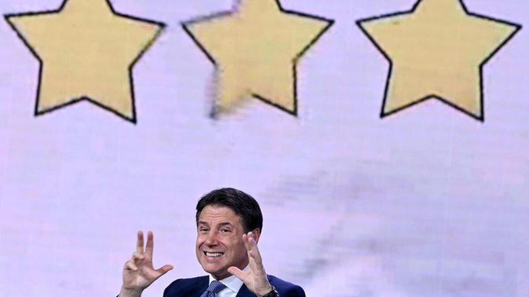 Il “topetto” Conte vuole metterci nelle mani della Cina
