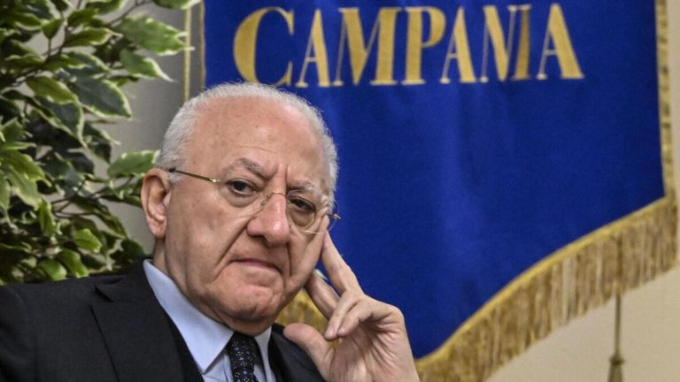Tutti i guai dello “sceriffo” De Luca