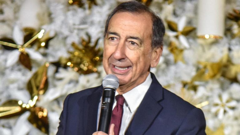 Beppe Sala, un sindaco sempre più solo e lunare
