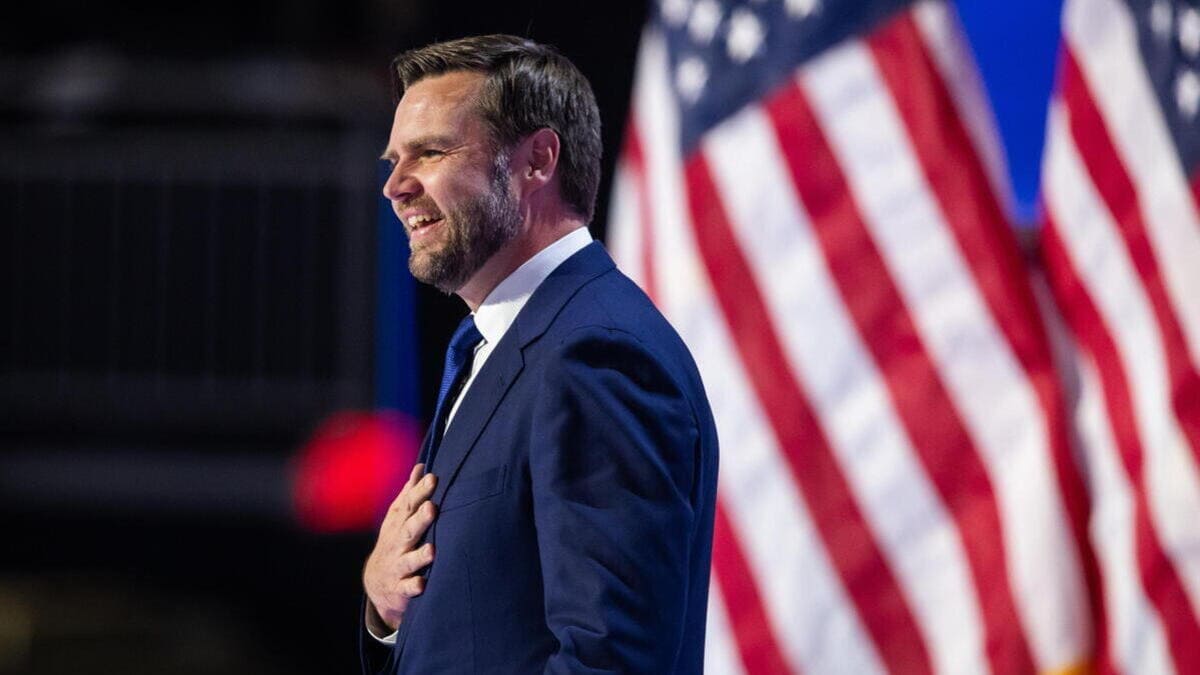 Il vice presidente degli Stati Uniti d’America J.D. Vance, Milwaukee, Wisconsin, 17 luglio 2024 (foto Ansa)