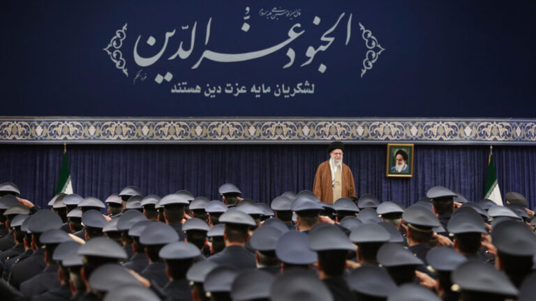 Adesso in Iran sono gli ayatollah ad avere paura