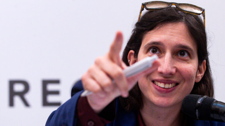 Il Pd di Elly Schlein e la sua visione sempre più “cinese”