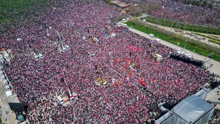 «Erdogan come Putin. Vuole trasformare la Turchia in un regime»