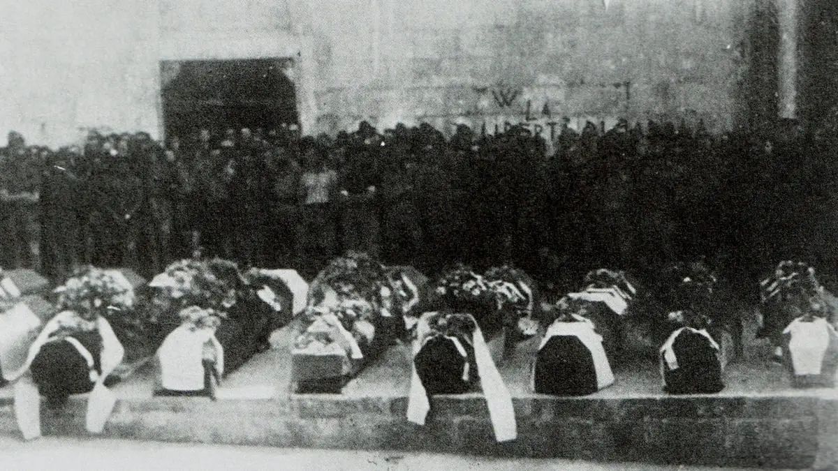 Un'immagine dei funerali celebrati per le vittime dell'eccidio, Cividale del Friuli, 21 giugno 1945