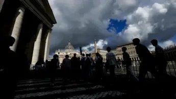 La domanda dell’Innominato in Piazza San Pietro