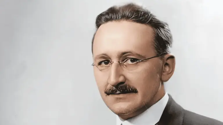 Friedrich August Hayek