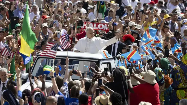Libertà di educazione e i movimenti da papa Leone