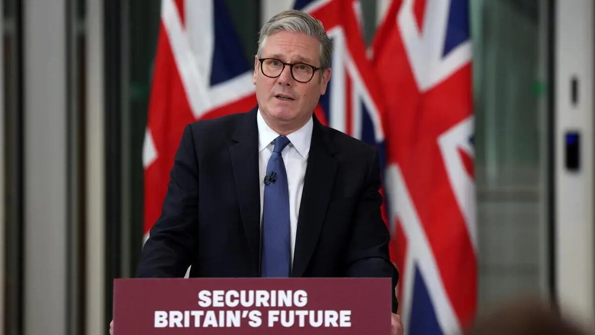 Il primo ministro britannico Keir Starmer alla base militare di Northwood, nella zona ovest di Londra (foto Ansa)