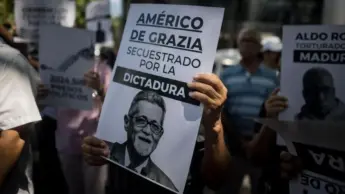 Cooperanti italiani, politici, sindaci e infermieri: il nuovo bottino di Maduro