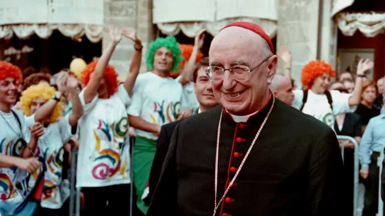 Il cardinale Giacomo Biffi, arcivescovo di Bologna, nel 1997 (foto Ansa)