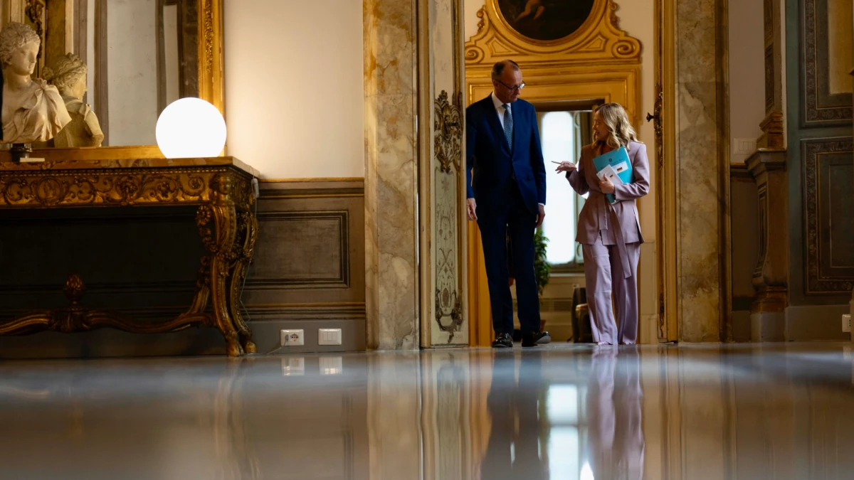 Il cancelliere tedesco Friedrich Merz a Palazzo Chigi con la premier Giorgia Meloni, 12 maggio 2025 (foto Ansa)