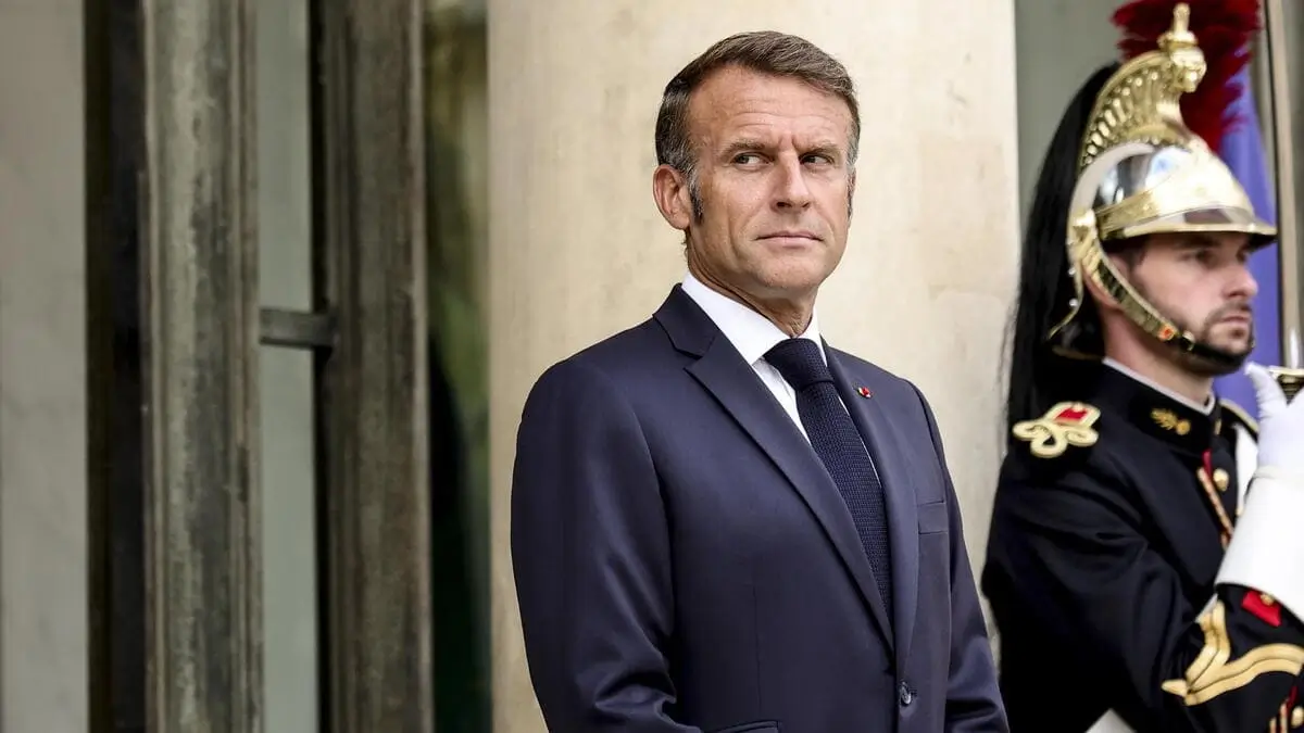 Il presidente della Francia Emmanuel Macron è in rotta con i principali leader europei