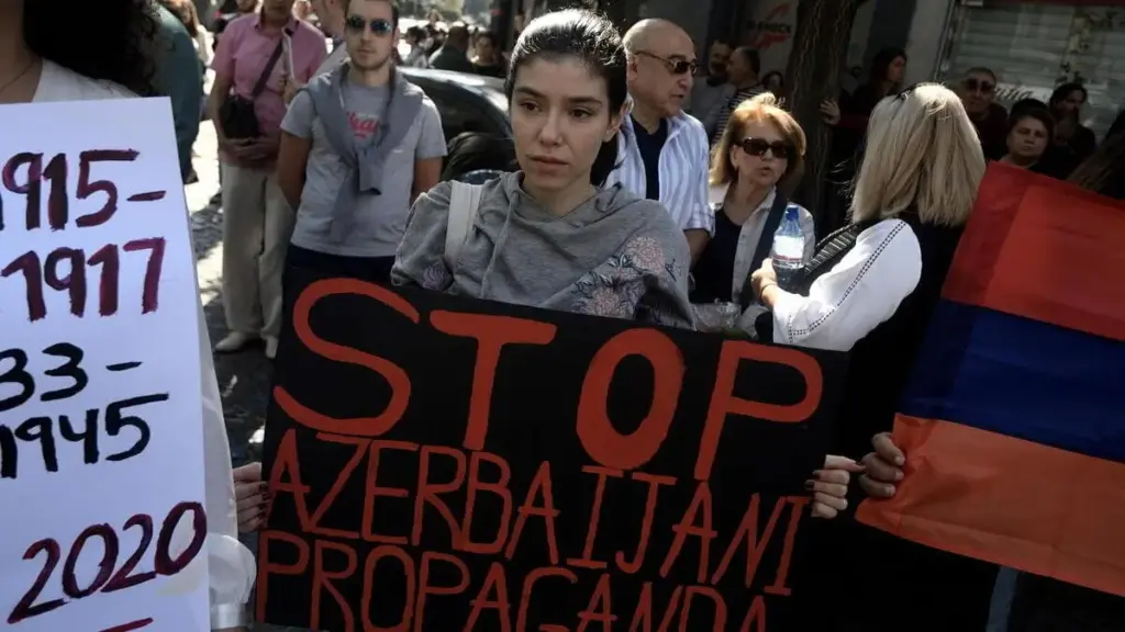 Proteste in Bulgaria contro l'invasione del Nagorno-Karabakh da parte dell'Azerbaigian, 2023