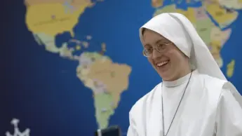 Dal profondo del water salì una domanda per Clare