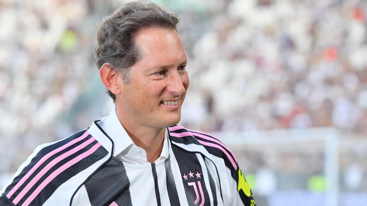 John Elkann, amministratore di Exor, con la maglia della Juventus all'Allianz Stadium il 13 agosto 2025 (foto Ansa)
