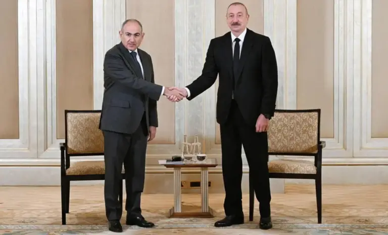 Plaudite pure all’intesa tra Armenia e Azerbaigian. Io invece mi ribello