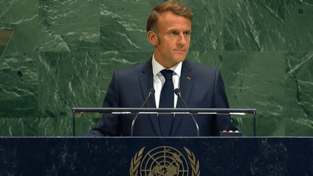 Il presidente Emmanuel Macron annuncia il riconoscimento dello Stato palestinese da parte della Francia durante l'Assemblea generale dell'Onu