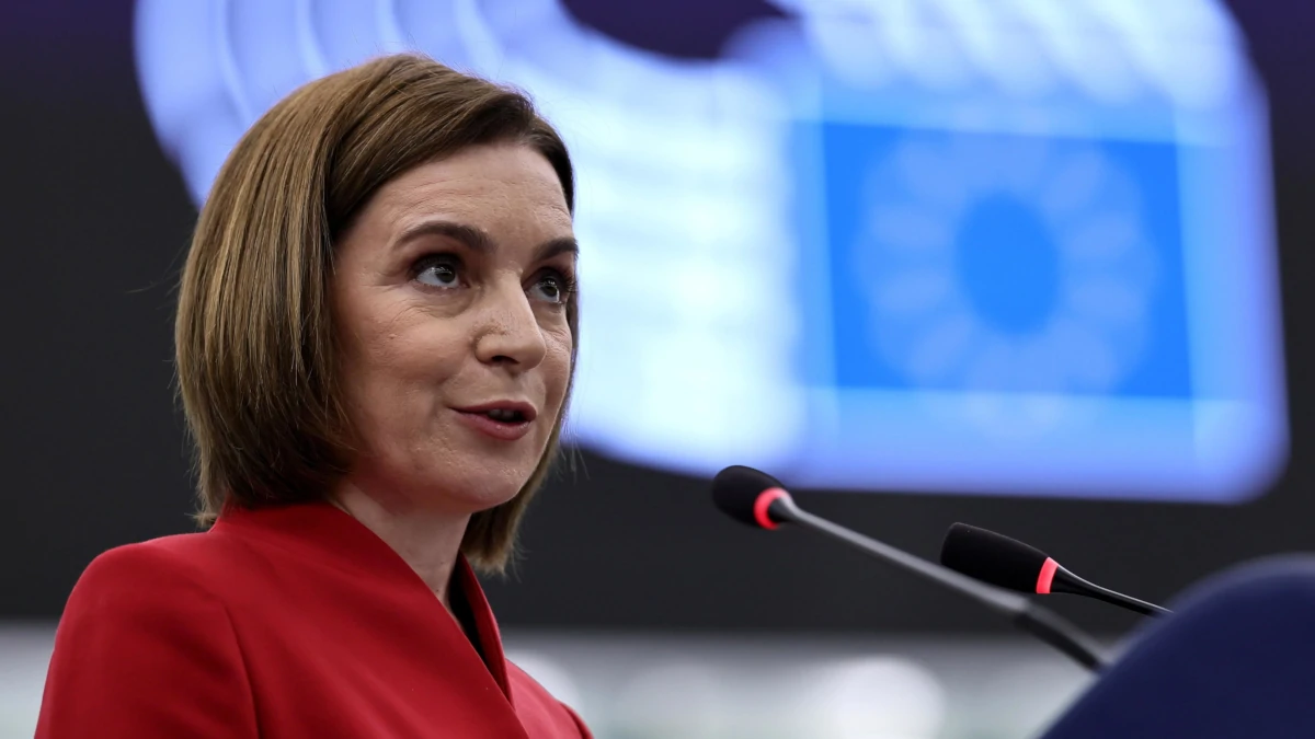 La presidente della Moldavia Maia Sandu ospite il 9 settembre scorso del Parlamento europeo a Strasburgo, (foto Ansa)