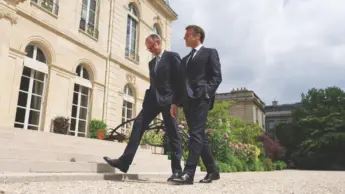 Merz e Macron, coppia di single