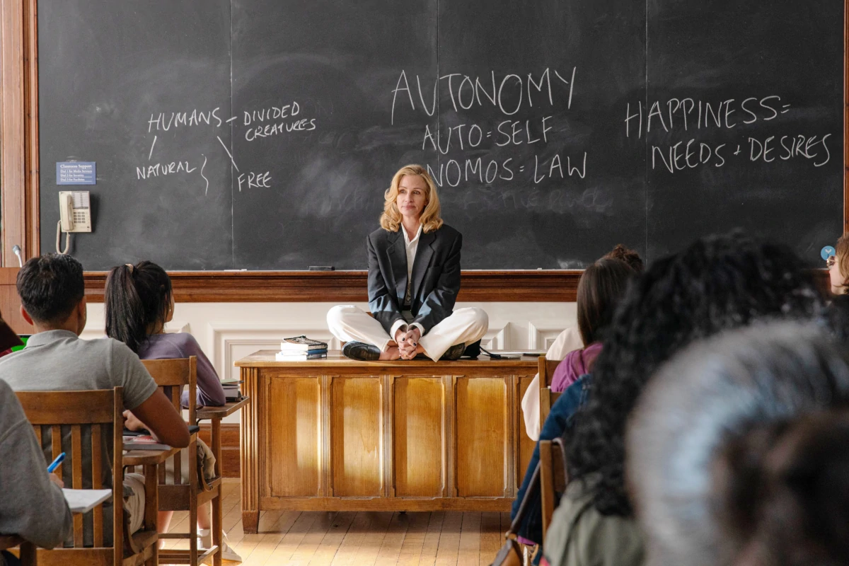Fotogramma del film “After the Hunt: Dopo la caccia” di Luca Guadagnino con Julia Roberts