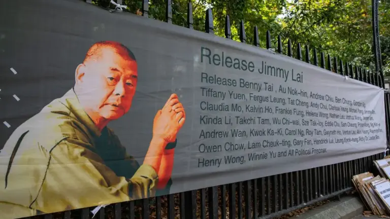 Se non sapete di cosa è capace la Cina, leggete la storia di Jimmy Lai